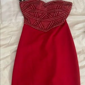 Red bodycon cocktail dress